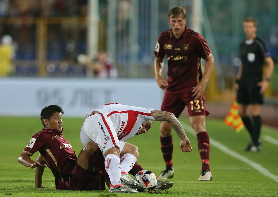 \"Рубин\" и \"Спартак\" сыграли вничью