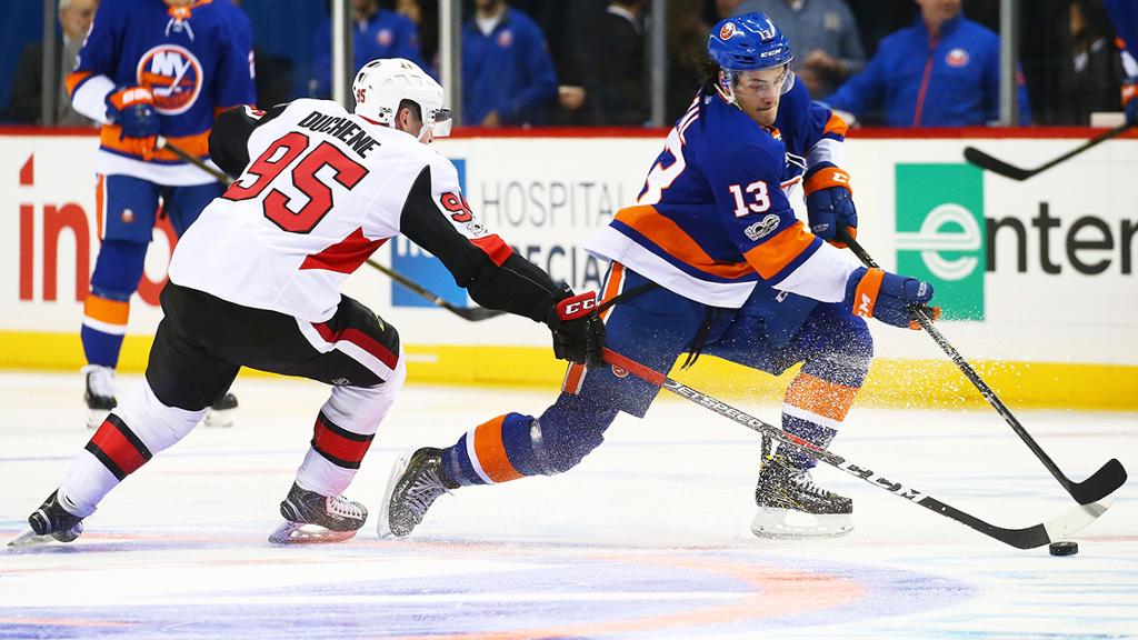 \"Нью-Йорк Айлендерс\" разгромили \"Оттаву Сенаторз\"