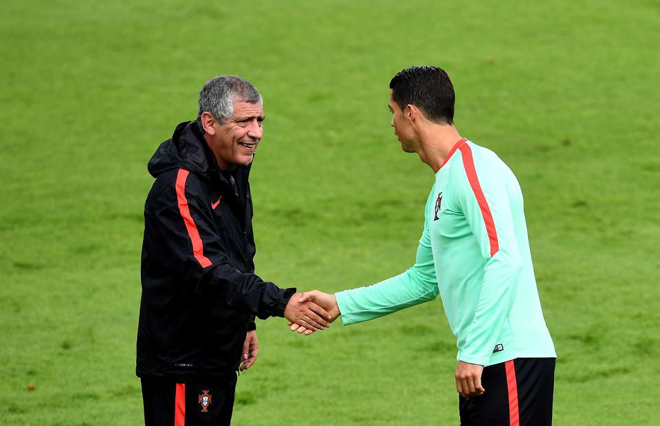 Сантуш: Роналду - лидер команды на поле и за его пределами