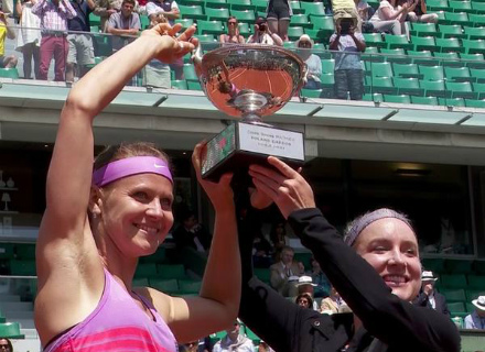 Маттек-Сандс и Шафаржова - победительницы парного разряда \"Ролан Гаррос\"