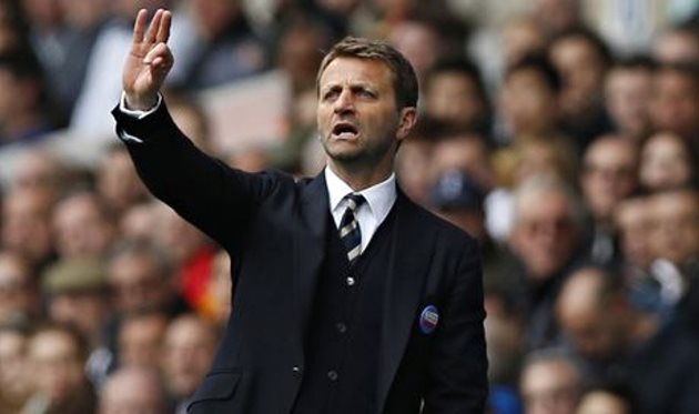 \"Тоттенхэм\" решил попрощаться с Шервудом