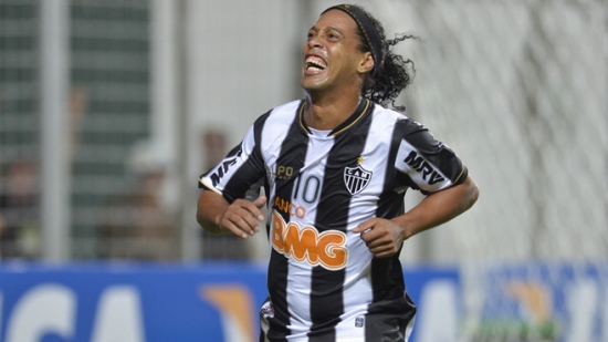 \"Черным Орлам\" все еще нужен Роналдиньо