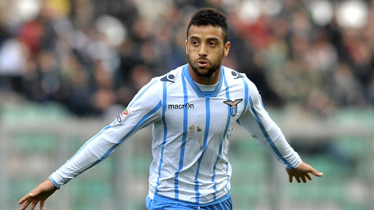 \"Манчестер Юнайтед\" нацелен на лидера \"Лацио\"