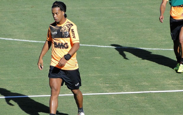 Роналдиньо решил стать музыкантом