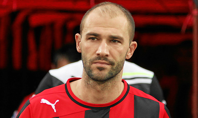 \"Амкар\" продлит контракт с Пеевым