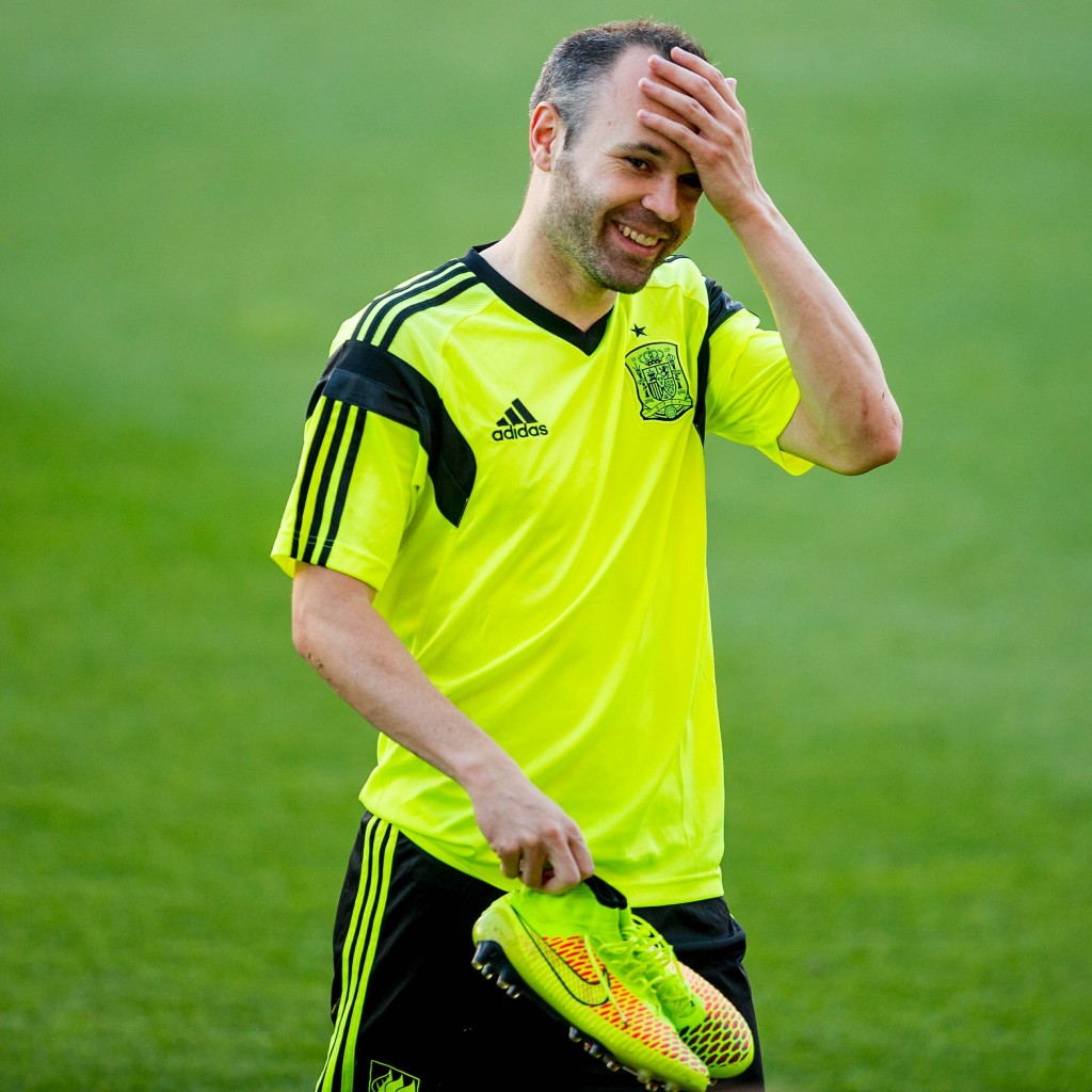 Иньеста: наша цель - выиграть все турниры