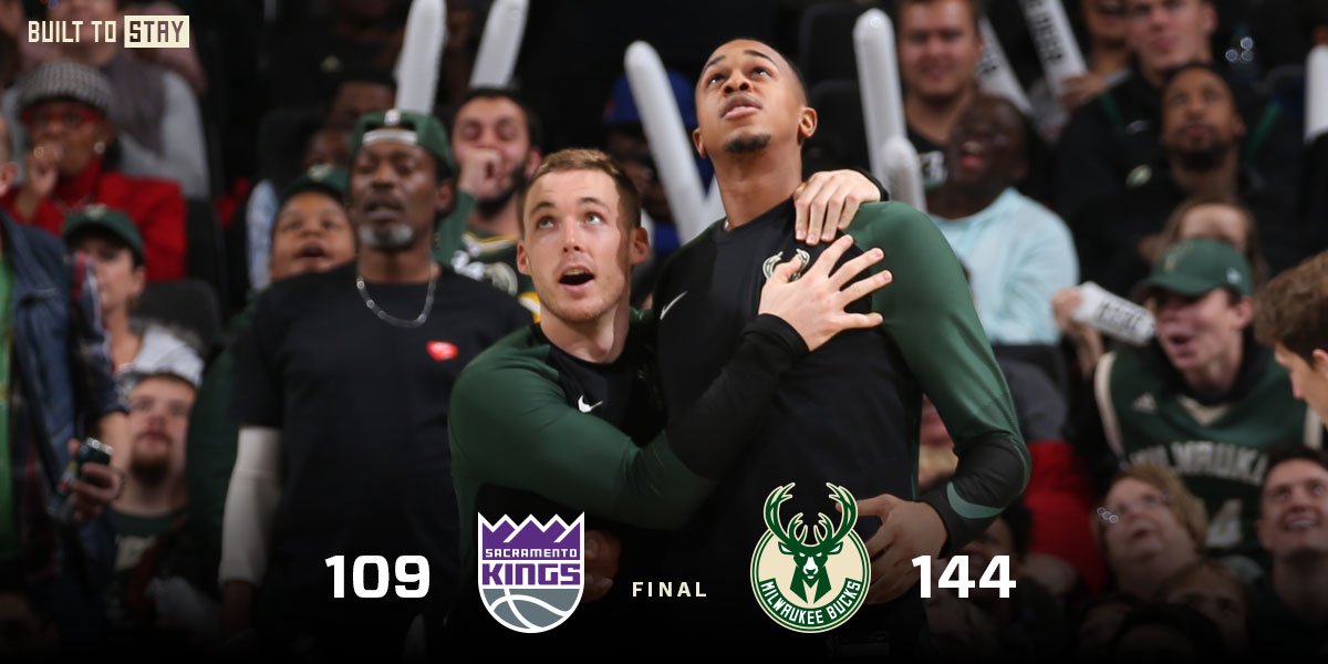 \"Милуоки\" нанес разгромное поражение \"Сакраменто\"