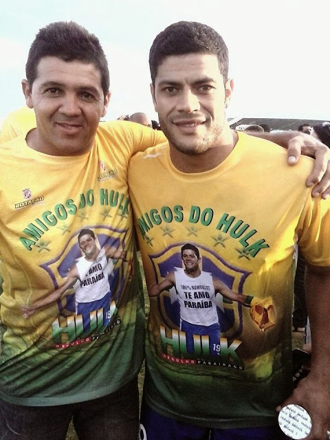 Халк принял участие в благотворительном матче