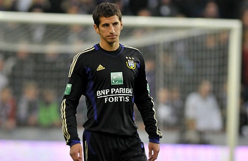 Украинский форвард \"Андерлехта\" переходит в \"Фиорентину\"