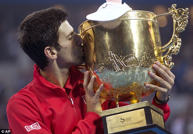 Джокович указал Надалю на его место