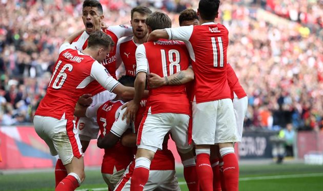 \"Арсенал\" выходит в финал Кубка Англии