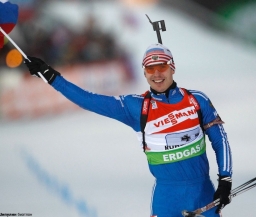 Шипулин выиграл спринт на этапе Кубка мира в Антхольце