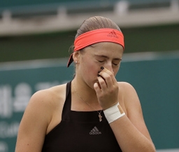 Остапенко не смогла преодолеть первый круг турнира в Ухане