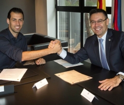 Официально: Бускетс продлил контракт с "Барселоной"