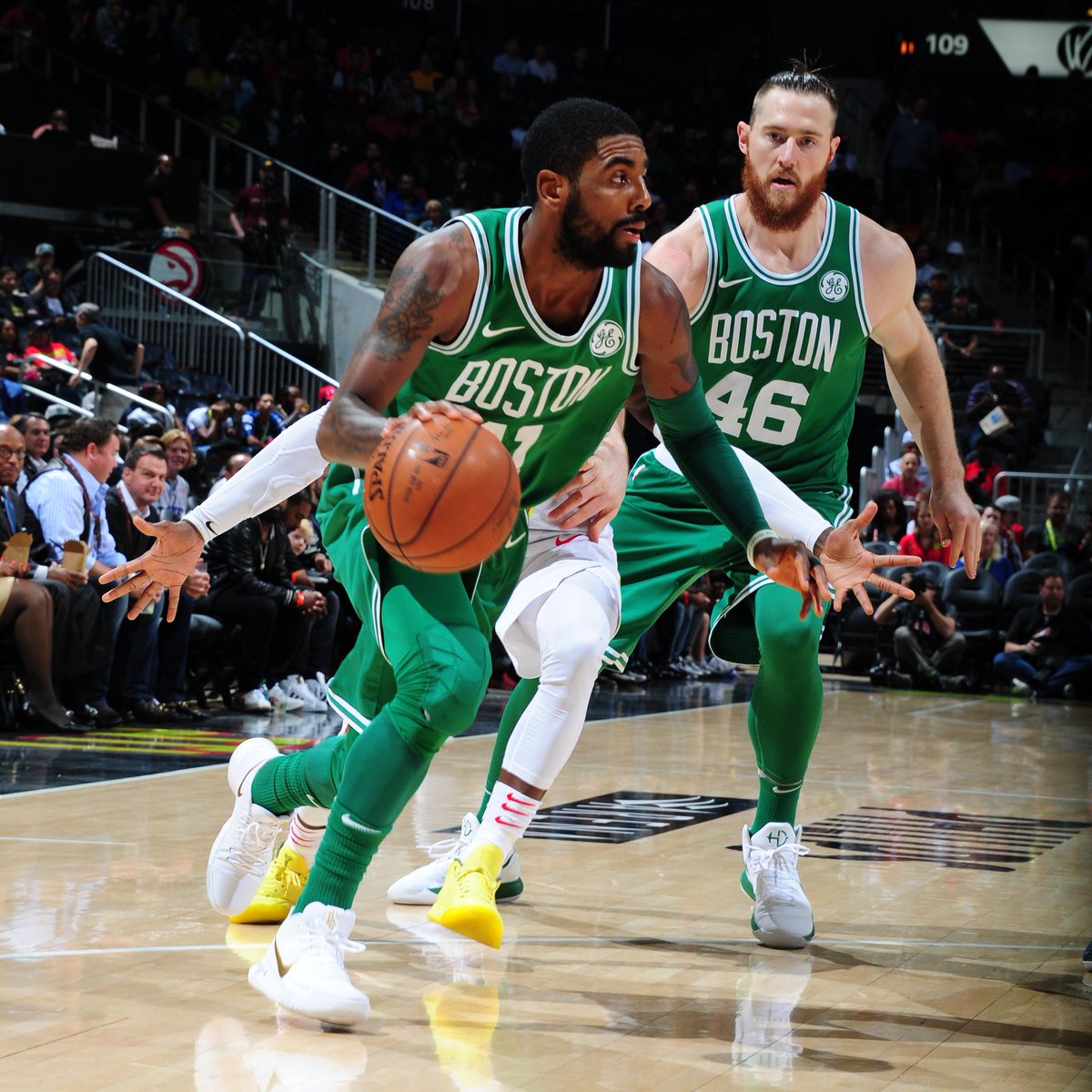 \"Бостон\" продлил победную серию до девяти матчей