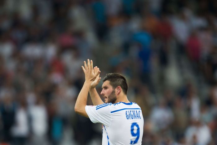 \"Динамо\" интересуется форвардом \"Марселя\"