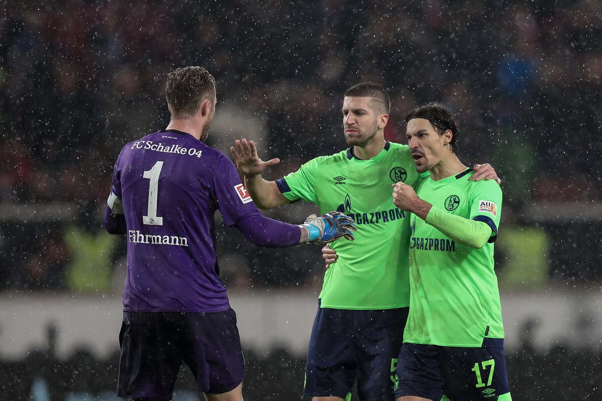 \"Шальке\" в гостях обыграл \"Штутгарт\"