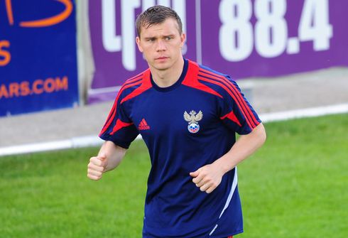 Измайлов получил вызов на матч с Исландией 