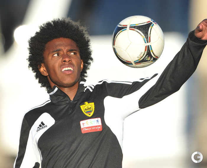 Виллиан: Нужно побыстрее вписаться в игровую модель \"Анжи\"