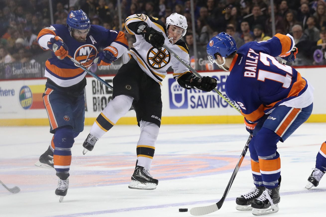 \"Бостон\" разгромил \"Айлендерс\"