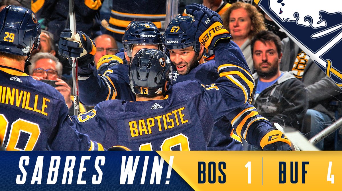 \"Бостон\" пропустил 4 шайбы от \"Баффало\"