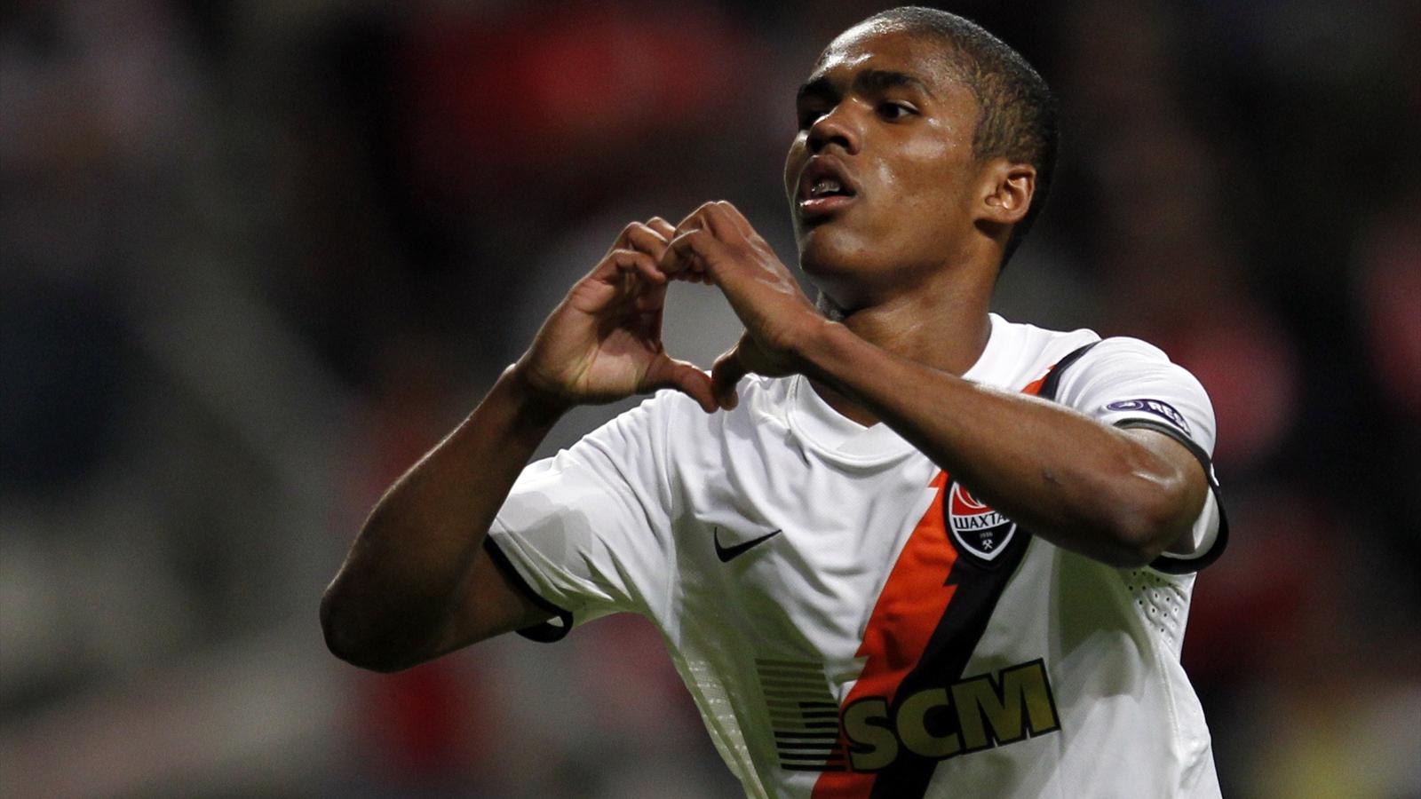 \"Арсенал\" хочет купить Косту за 20 миллионов евро