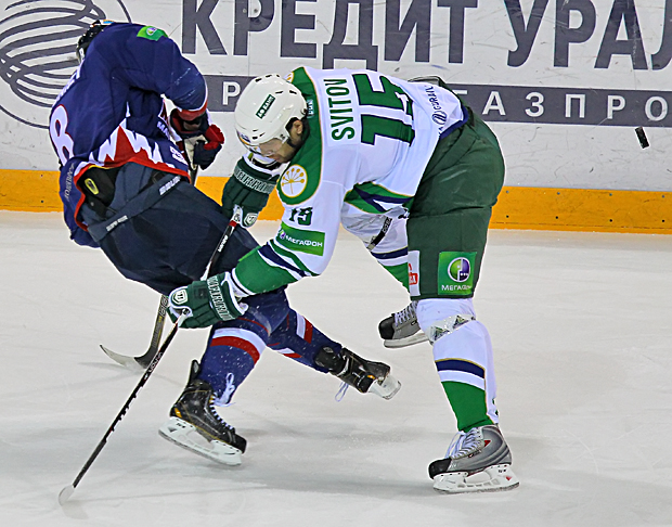 \"Металлург\" Мг сравнивает счет в серии с \"Салаватом Юлаевым\", Доус побеждает \"Трактор\"