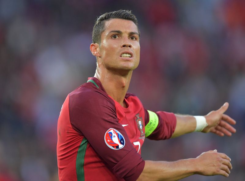 Известный \"стронгмен\" назвал Роналду \"бабой\"