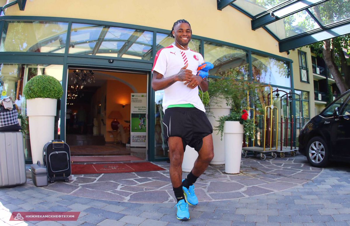 Сонг продолжит карьеру в \"Рубине\"