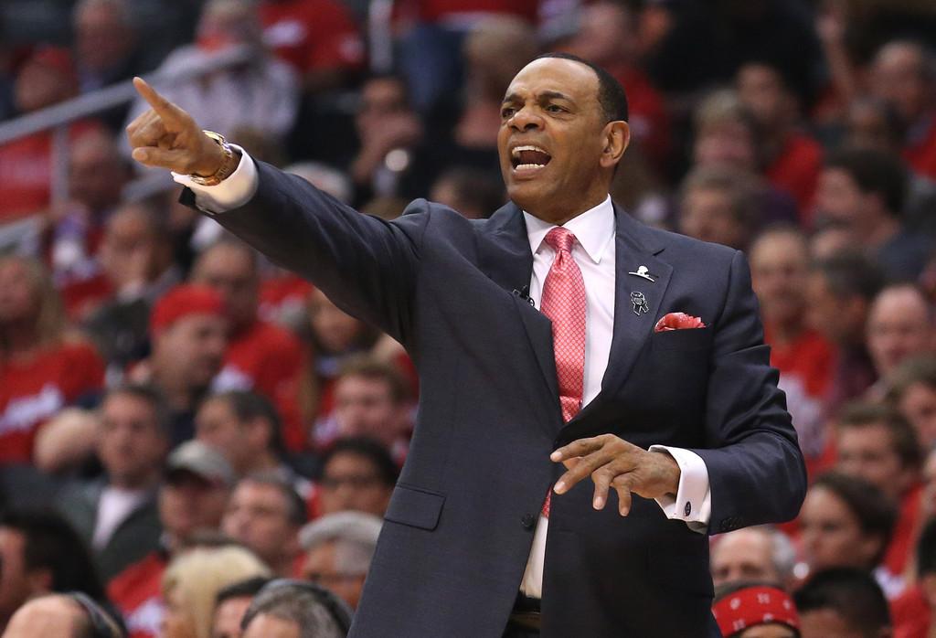 \"Мемфис\" остался без главного тренера