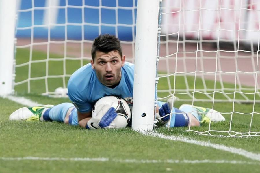 Лучшим игроком \"питерцев\" в августе признан голкипер Лодыгин