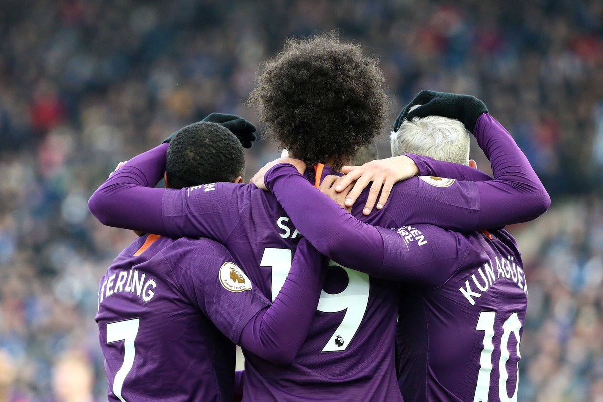 \"Ман Сити\" на классе одолел \"Хаддерсфилд\"