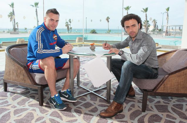 Акинфеев подписал новый контракт с  ЦСКА