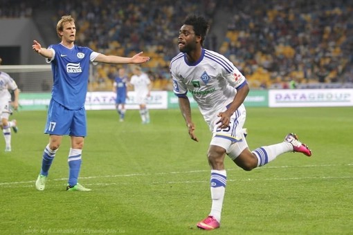 \"Динамо\" одерживает очень нужную победу над \"Днепром\"