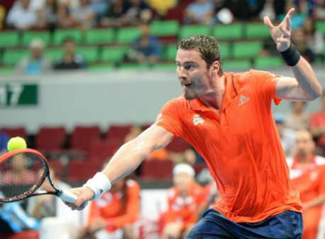 Сафин вышел в финал турнира ветеранов