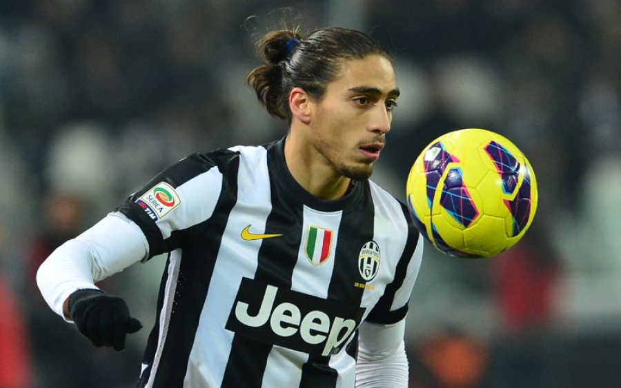 Попавший в ДТП Касерес пропустит менее месяца