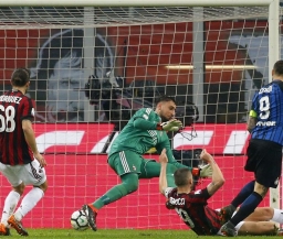 "Милан" и "Интер" разыграли ничью без голов