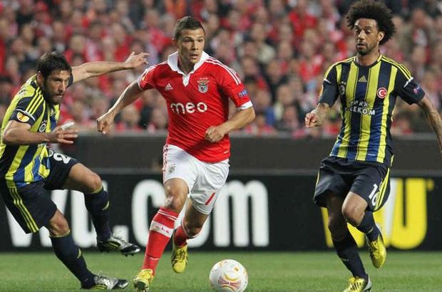 \"Бенфика\" минимально обыграла \"Фенербахче\"