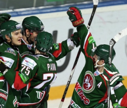 "Ак Барс" повел 2-0 в серии плей-офф КХЛ с "Нефтехимиком"