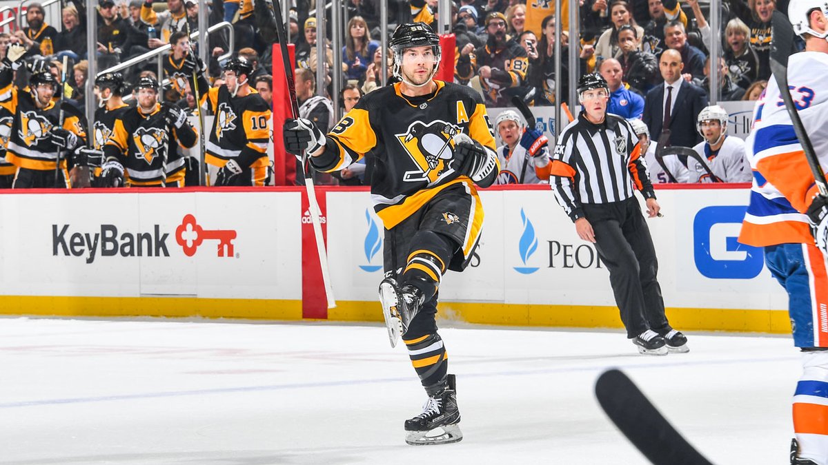 \"Питтсбург\" разгромил \"Айлендерс\"