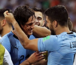 Кавани вывел Уругвай в 1/4 финала чемпионата мира