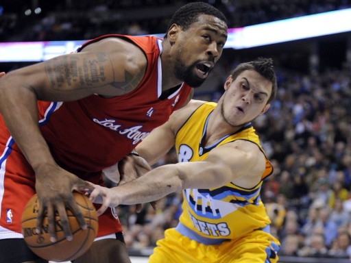 \"Денвер\" без Мозгова обыграл \"Клипперс\" 