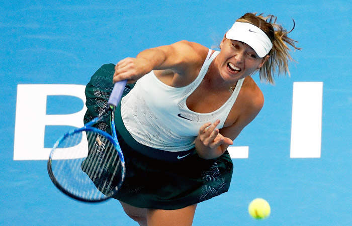 Мария Шарапова уступает Симоне Халеп