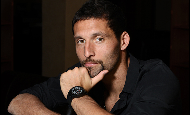 Форвард \"Динамо\" не понимает, почему в России не здороваются с женщинами за руку