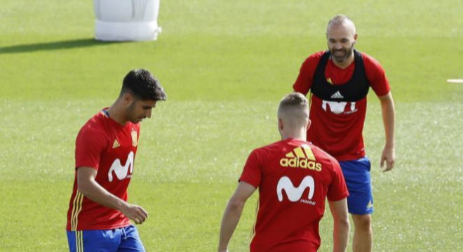 Иньеста восхищается игрой Асенсио