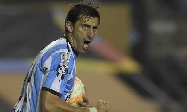 Милито: \"Милан\" сильнее \"Интера\" как команда