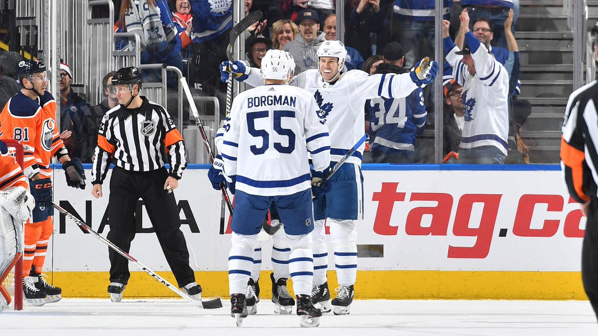 \"Торонто\" и \"Эдмонтон\" забили 10 голов на двоих