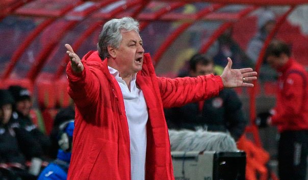 Р. Билялетдинов обдумывает предложение \"Торпедо\"
