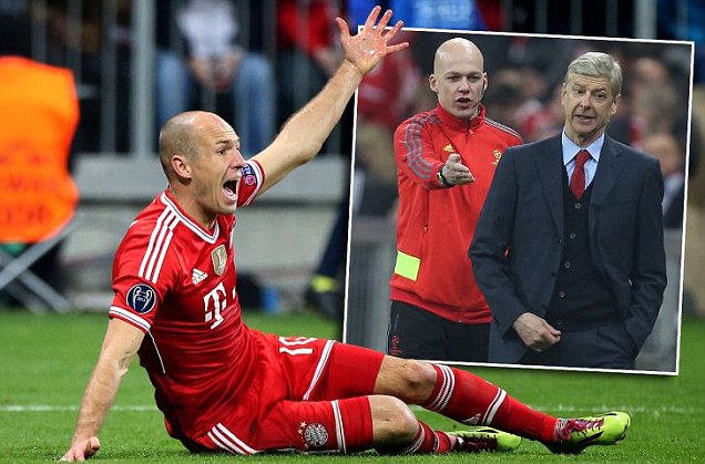 Венгер назвал голландца Роббена \"ныряльщиком\"