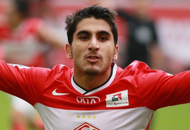 Озбилиз вернется на поле через 9-10 месяцев